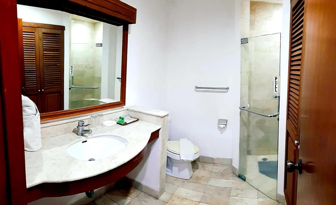 Grand Whiz Hotel Bromo Esterno foto