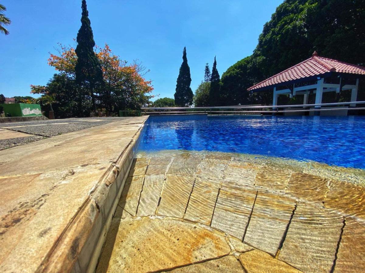 Grand Whiz Hotel Bromo Esterno foto