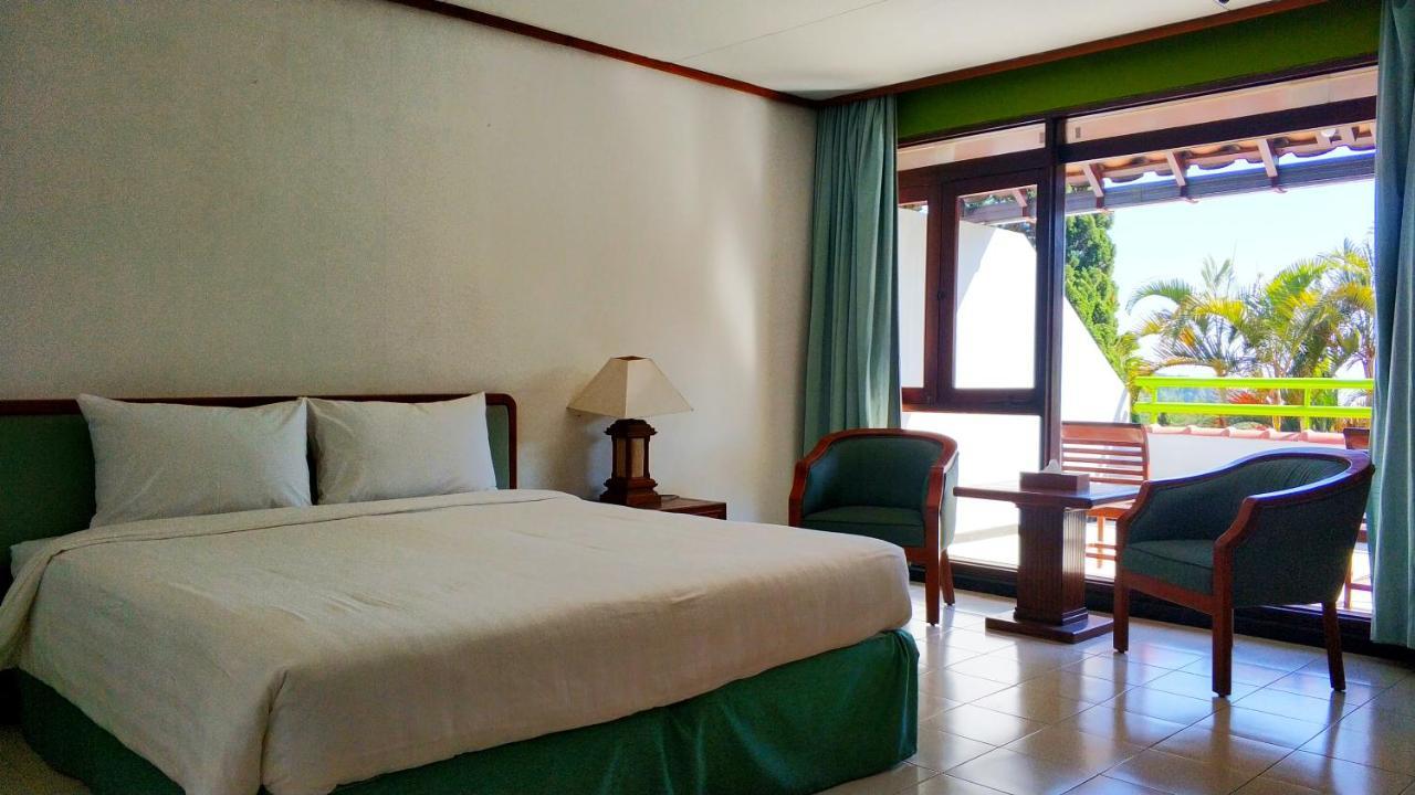 Grand Whiz Hotel Bromo Esterno foto